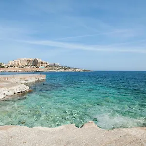 Shoreline San Ġiljan